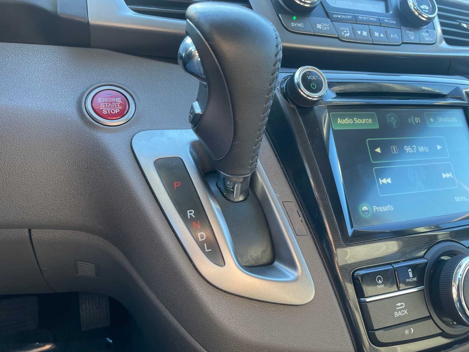 Thumbnail: 2016 Honda Odyssey - 21