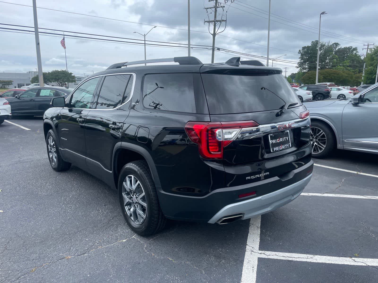 Thumbnail: 2023 GMC Acadia - 3