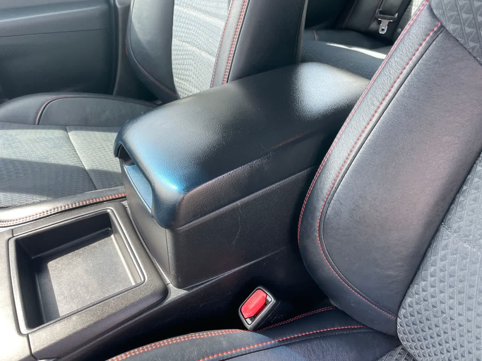 Thumbnail: 2015 Toyota Camry - 18