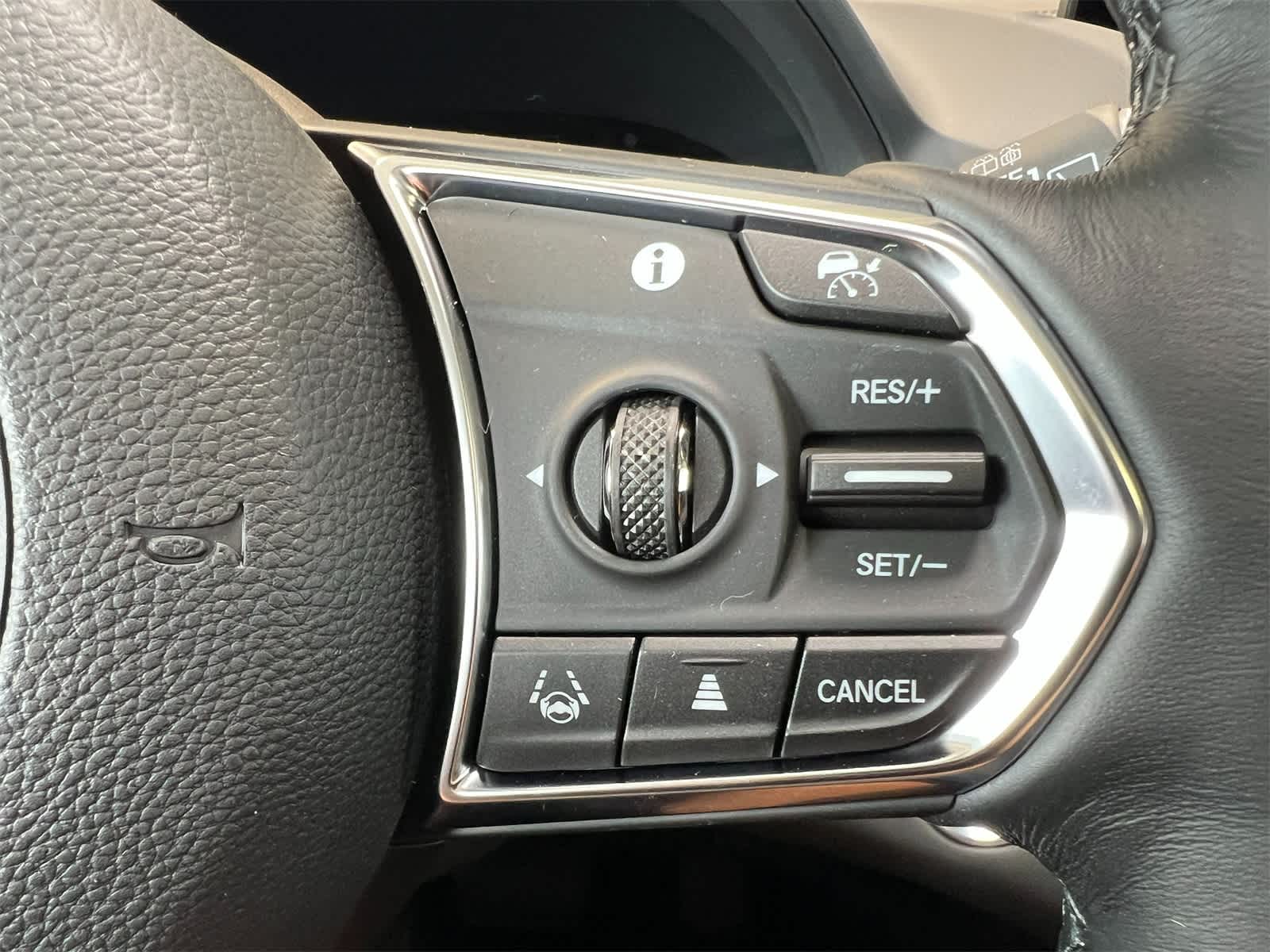 Thumbnail: 2026 Acura RDX - 21