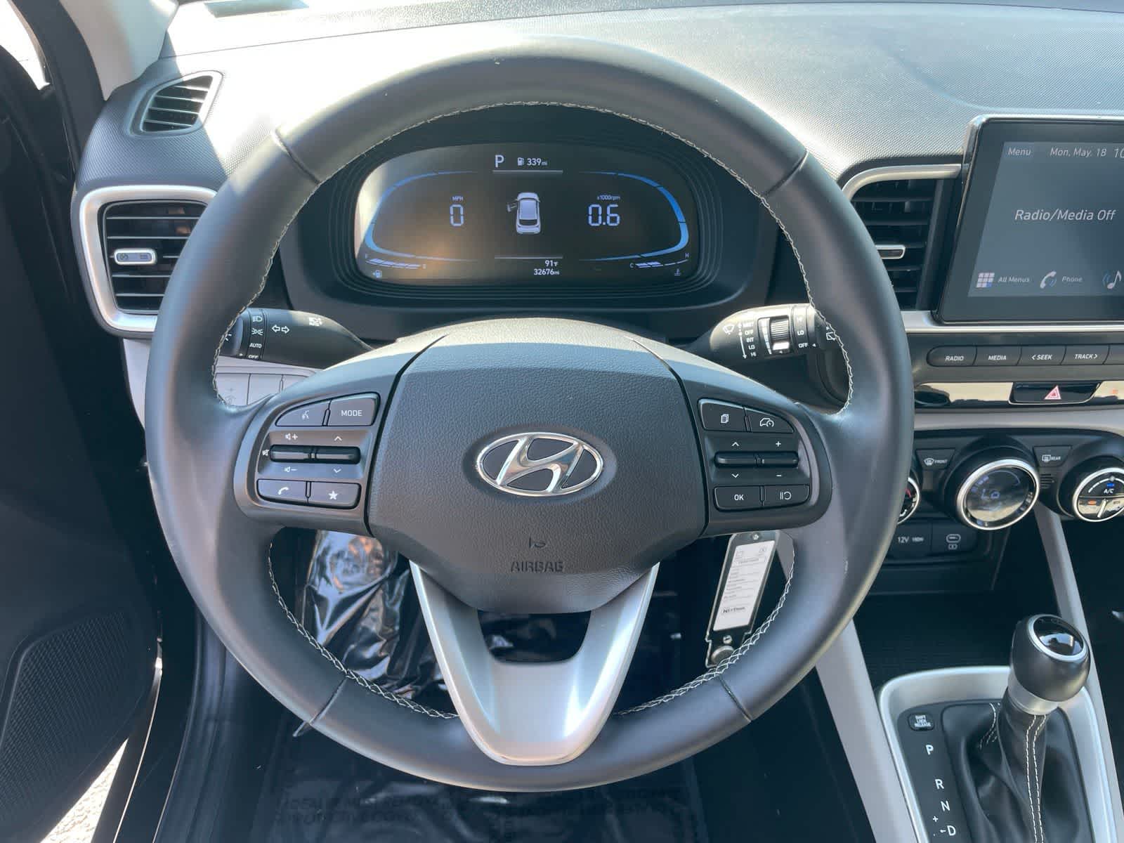 Thumbnail: 2023 Hyundai Venue - 12