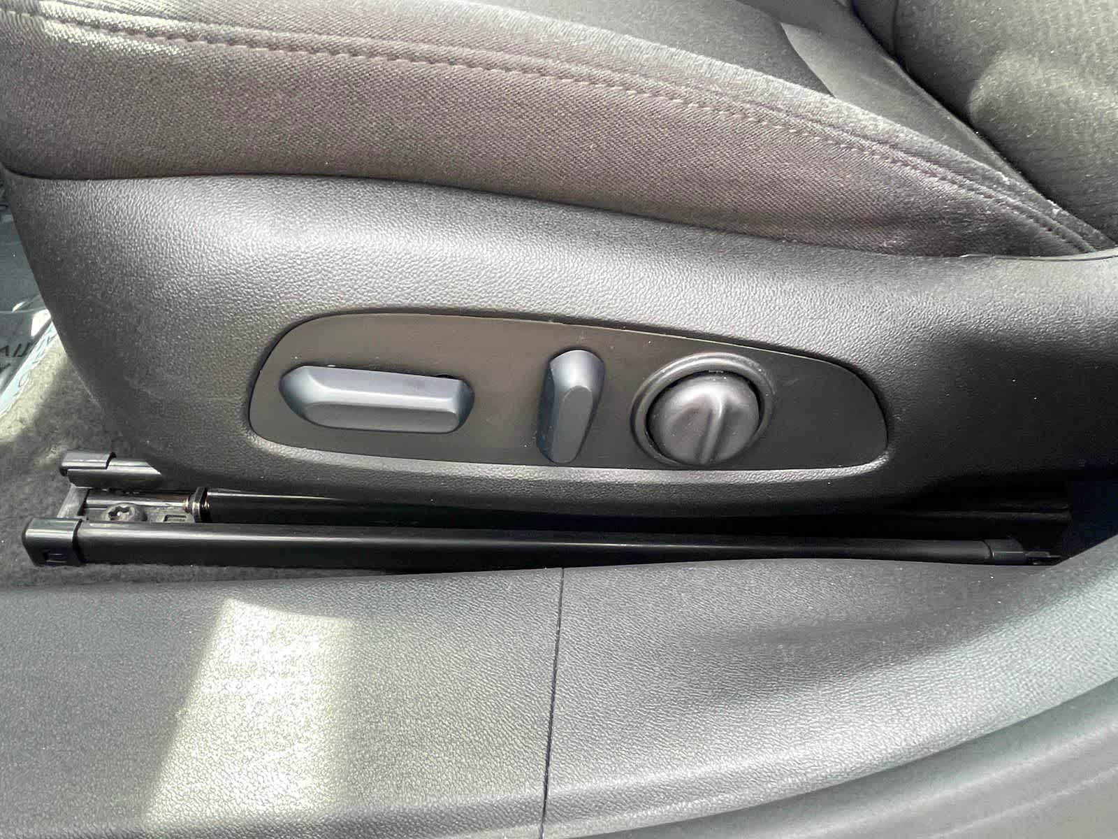 Thumbnail: 2024 Chevrolet Malibu - 10