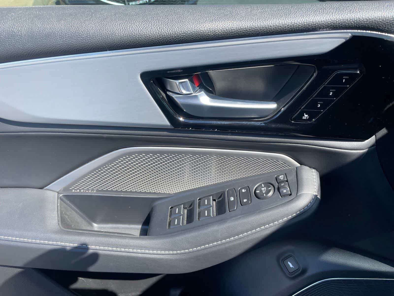 Thumbnail: 2024 Acura MDX - 11