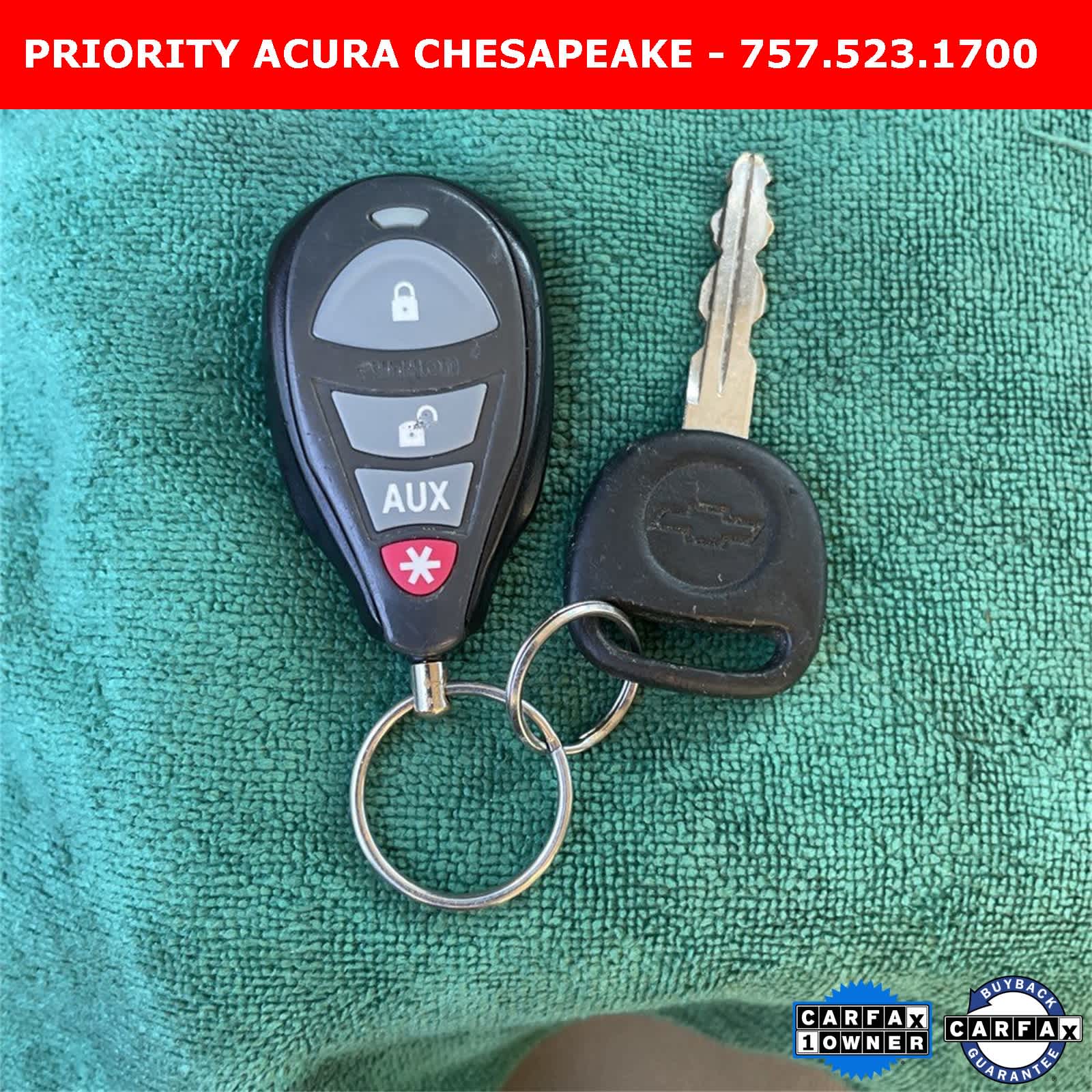 Thumbnail: 2003 Chevrolet Tahoe - 24