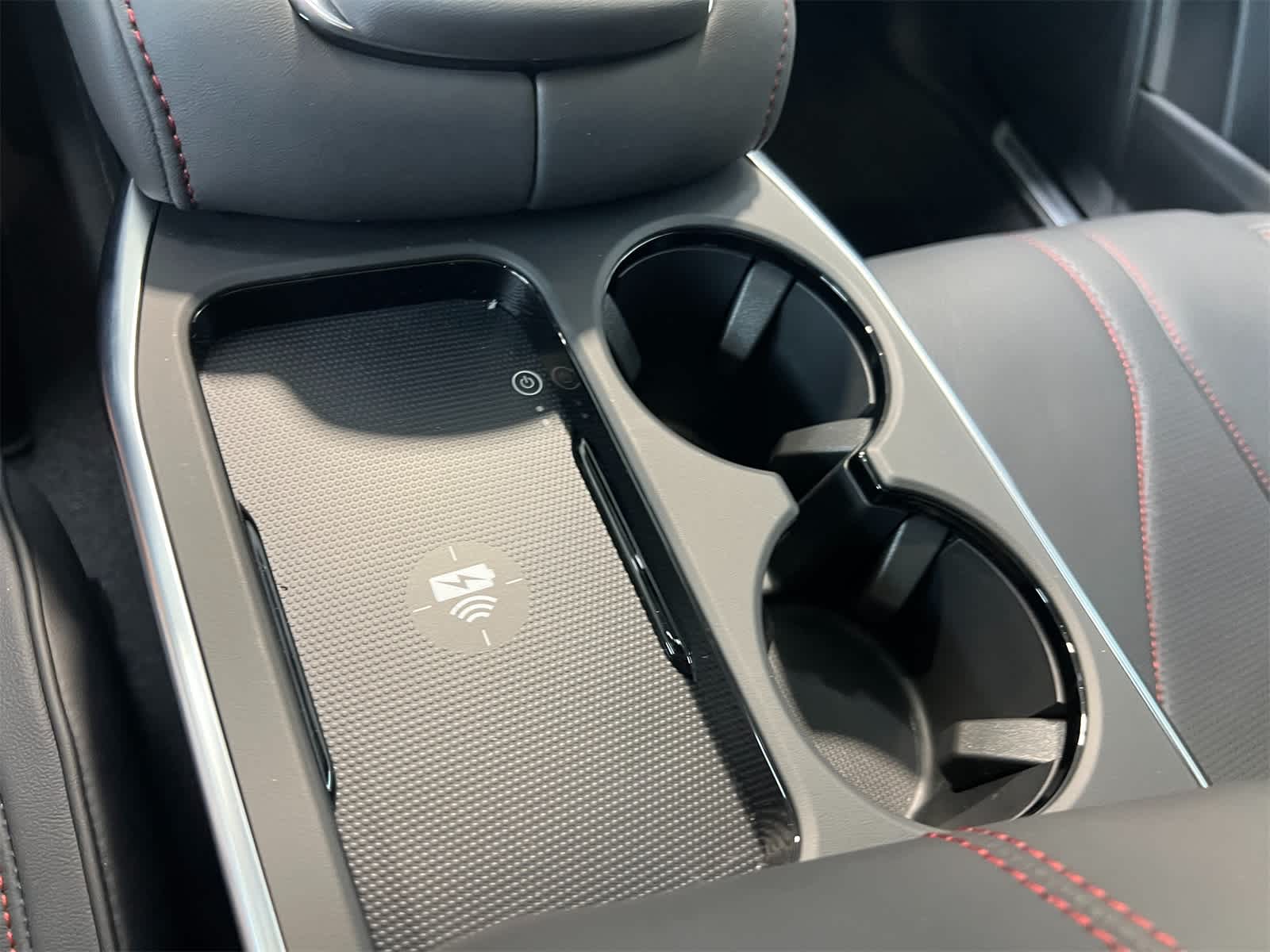 Thumbnail: 2026 Acura RDX - 25