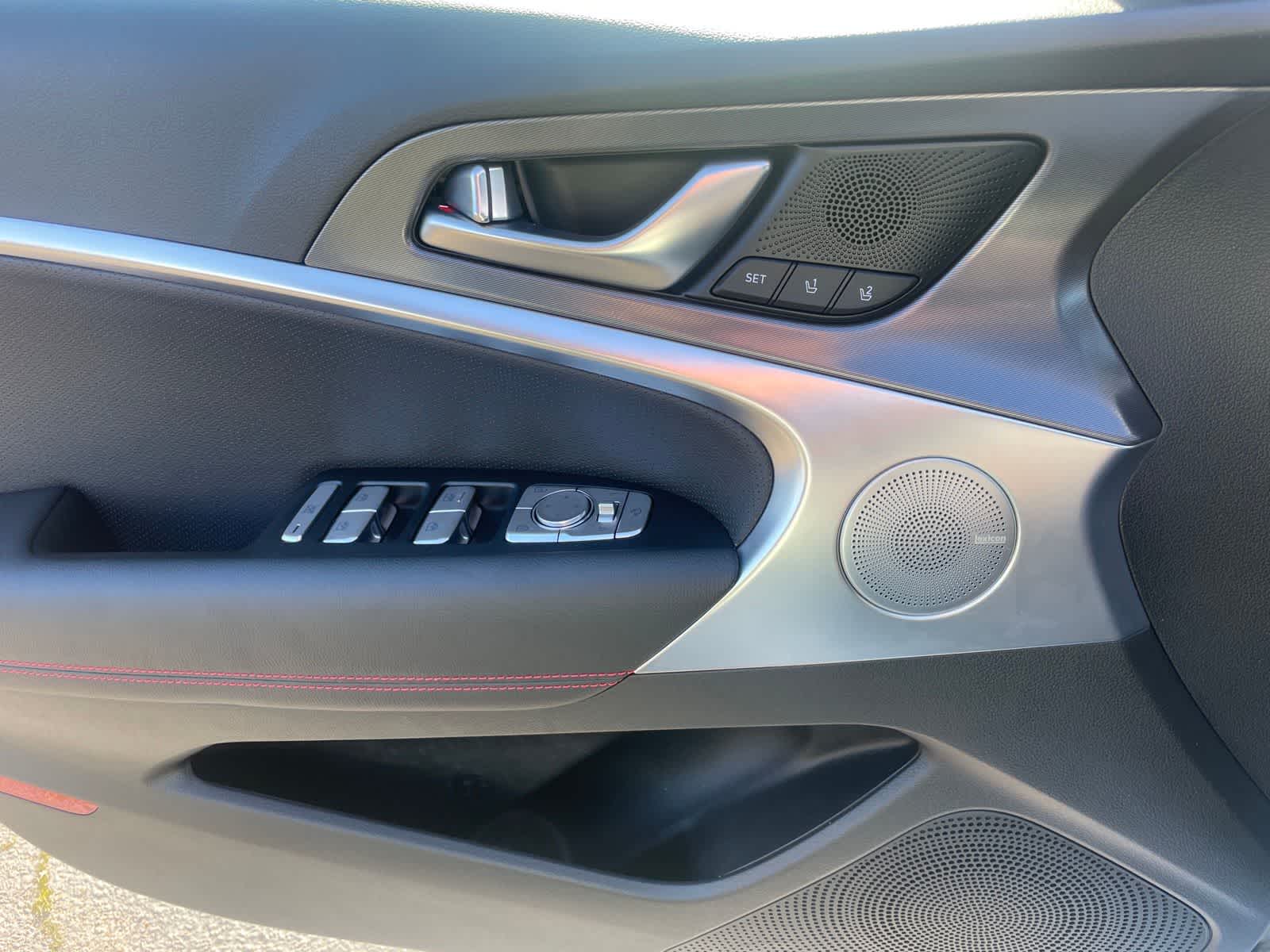 Thumbnail: 2025 Genesis G70 - 11