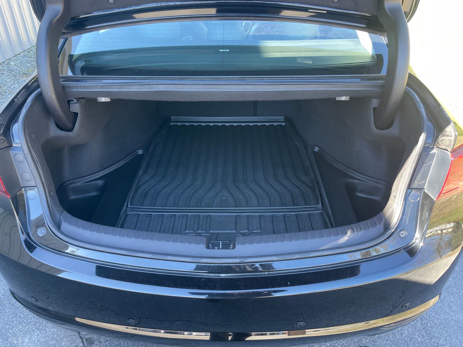 Thumbnail: 2017 Acura TLX - 24