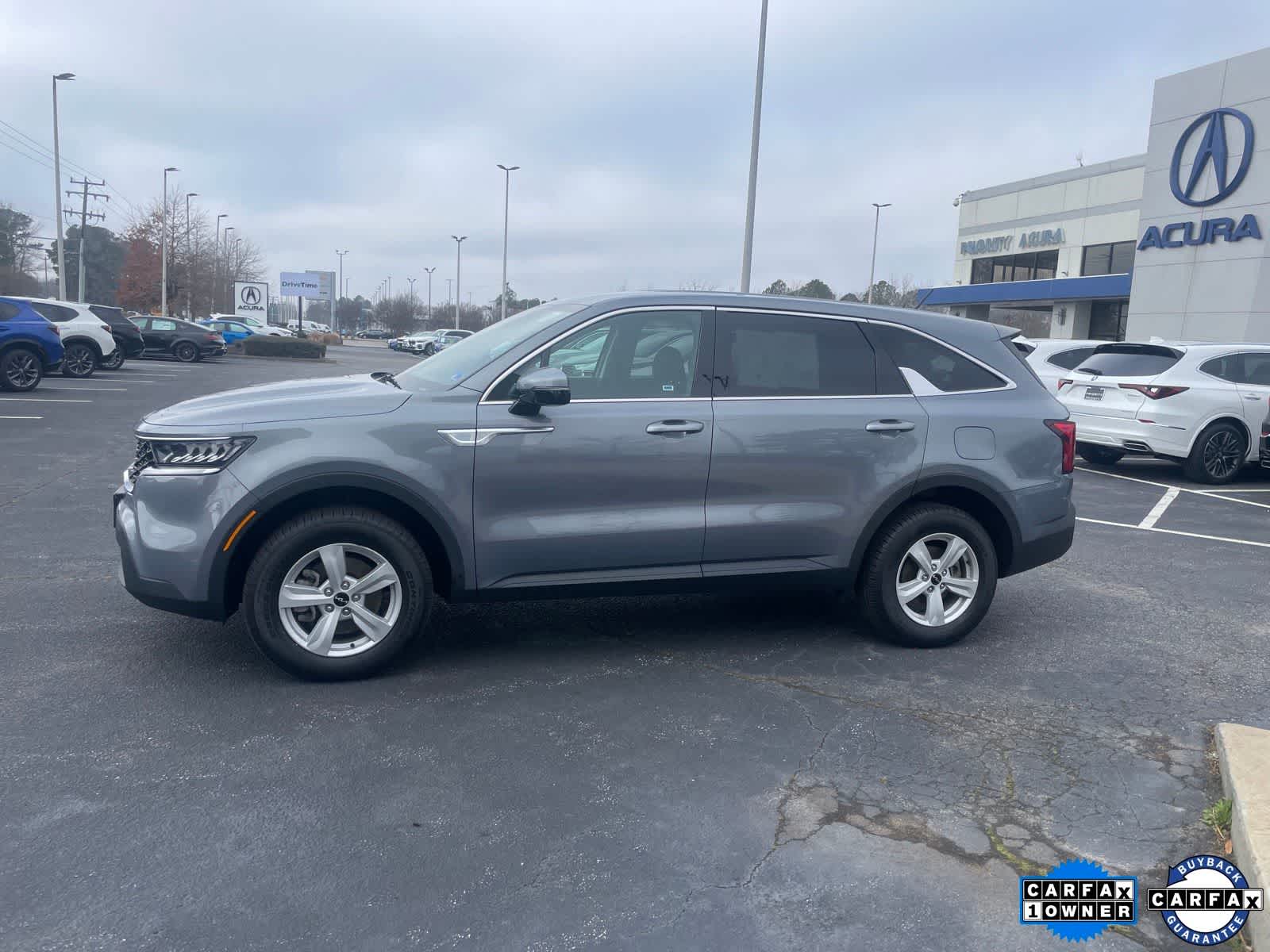 Thumbnail: 2023 Kia Sorento - 2