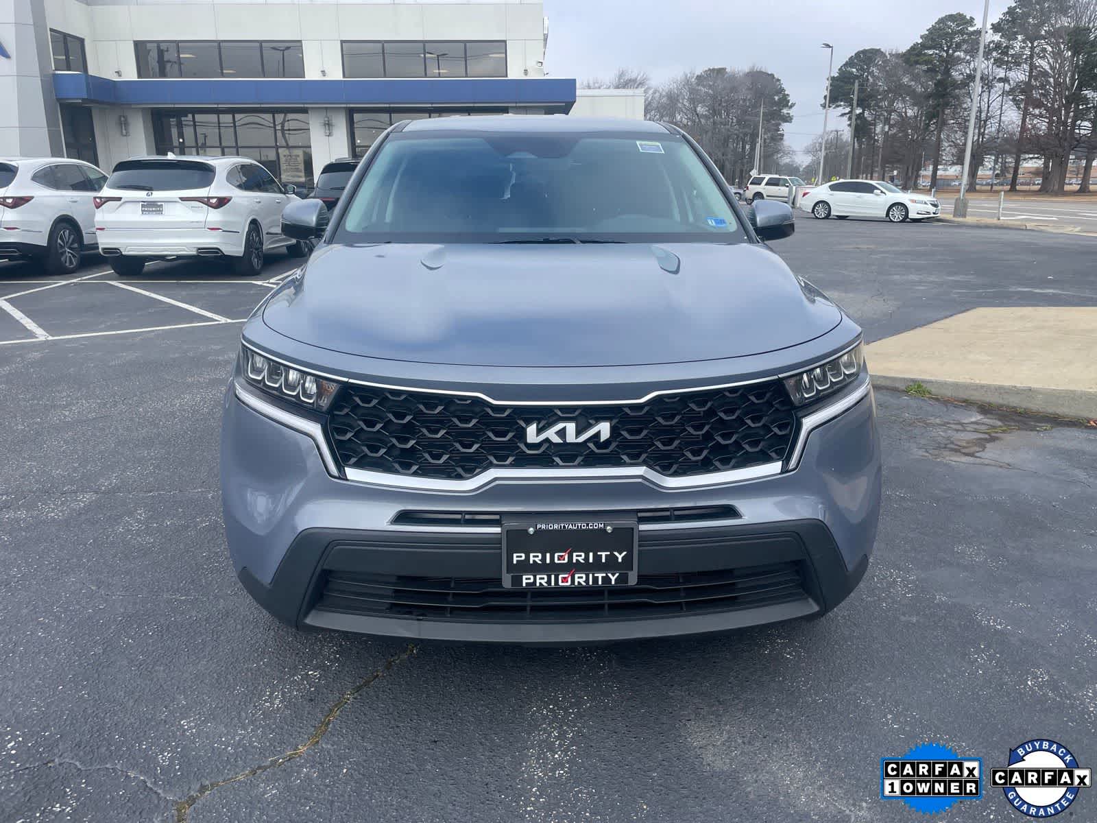 Thumbnail: 2023 Kia Sorento - 8