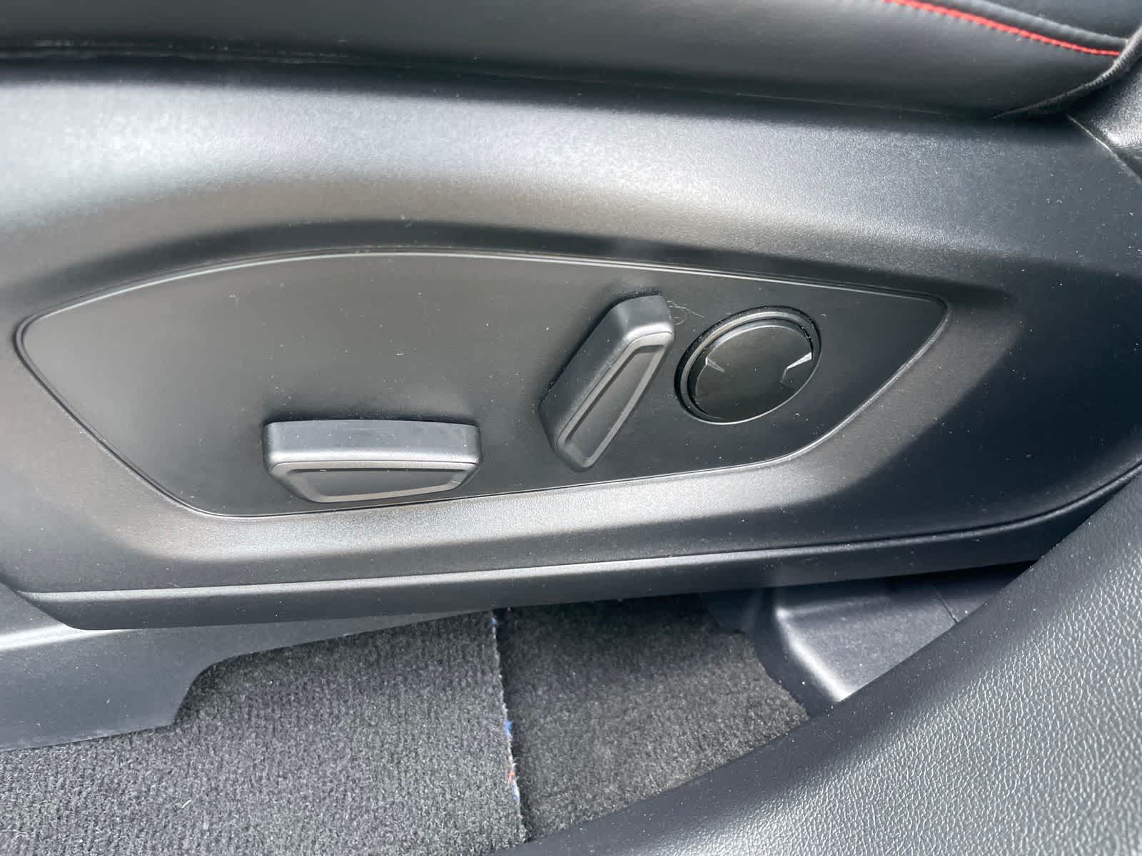 Thumbnail: 2025 Ford Explorer - 10