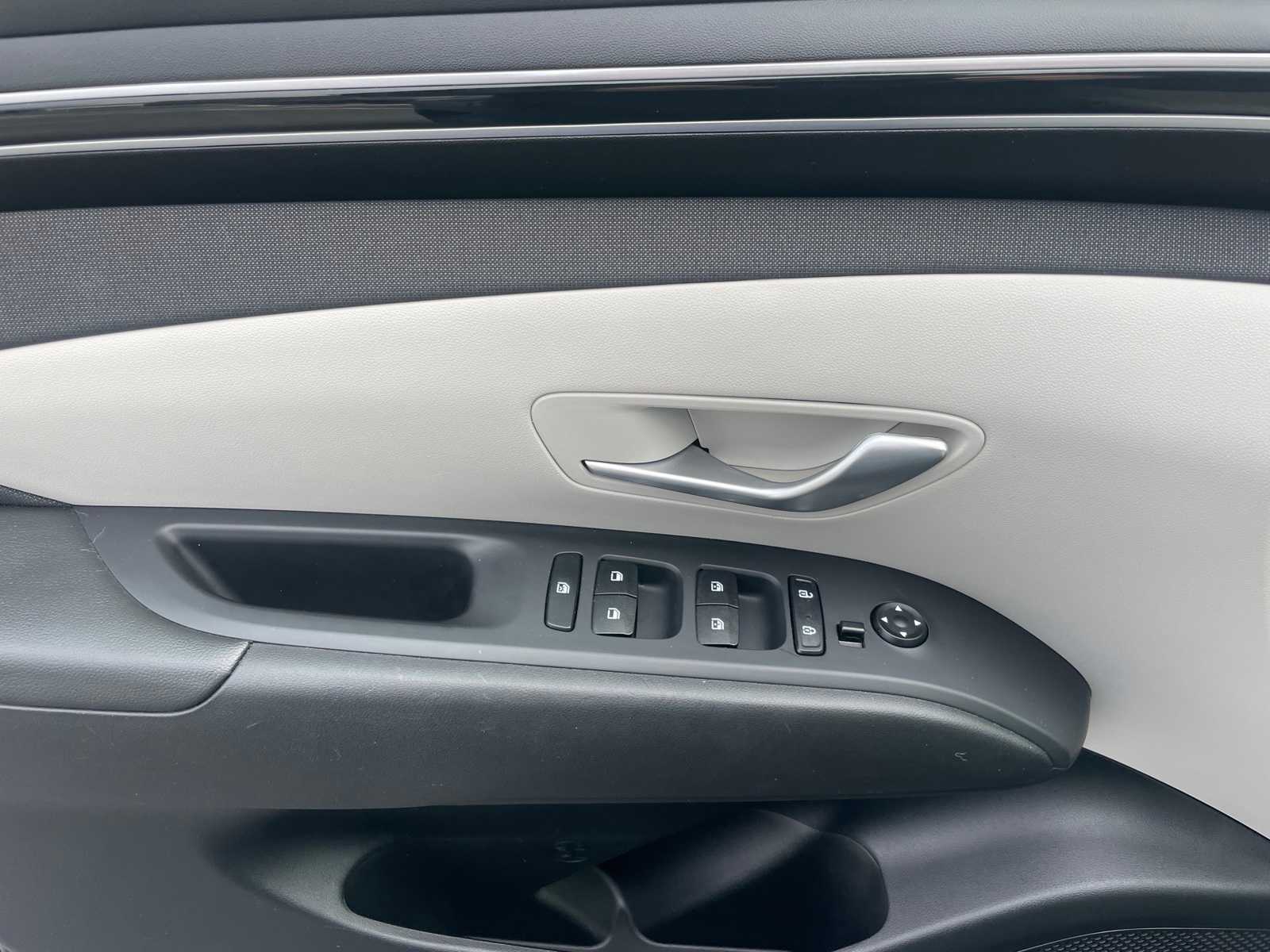 Thumbnail: 2023 Hyundai Tucson - 12