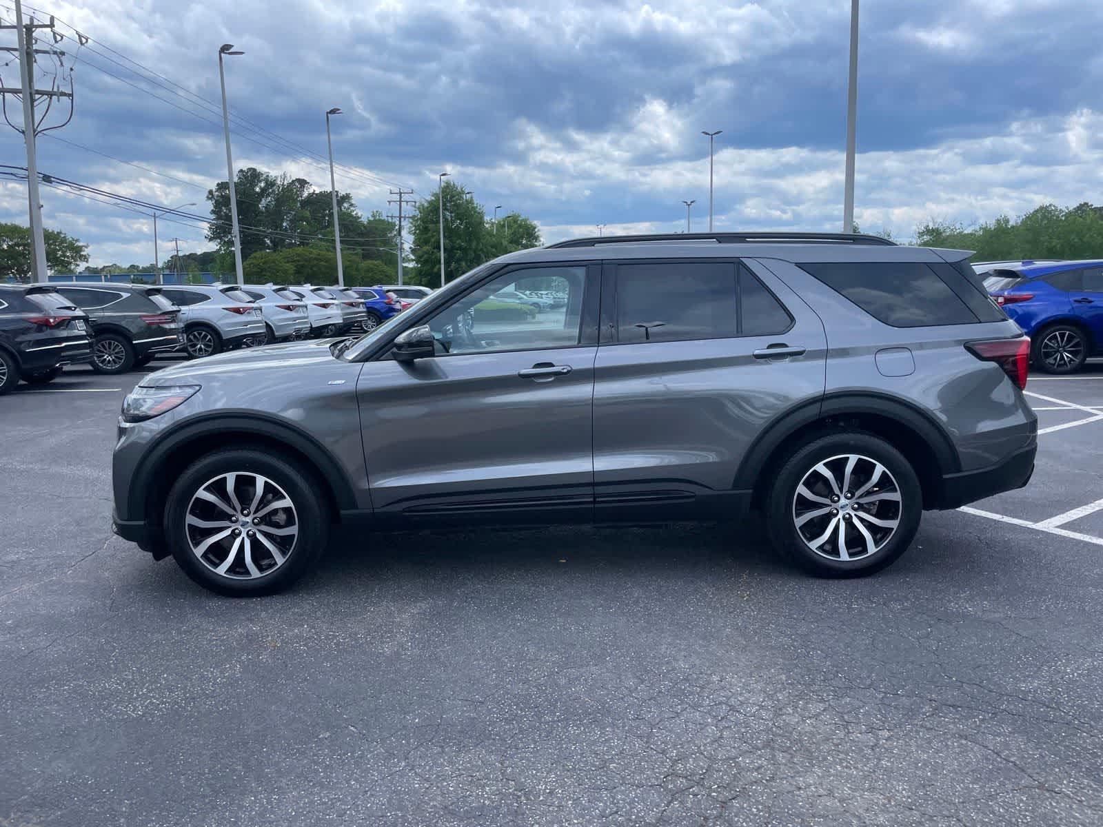 Thumbnail: 2025 Ford Explorer - 2