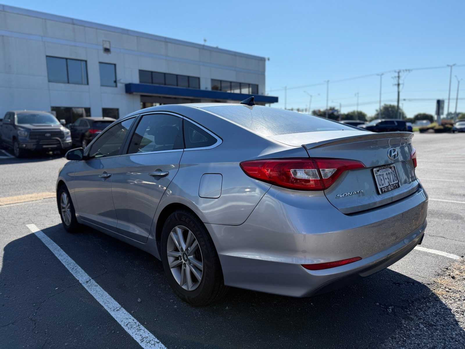 Thumbnail: 2016 Hyundai Sonata - 4