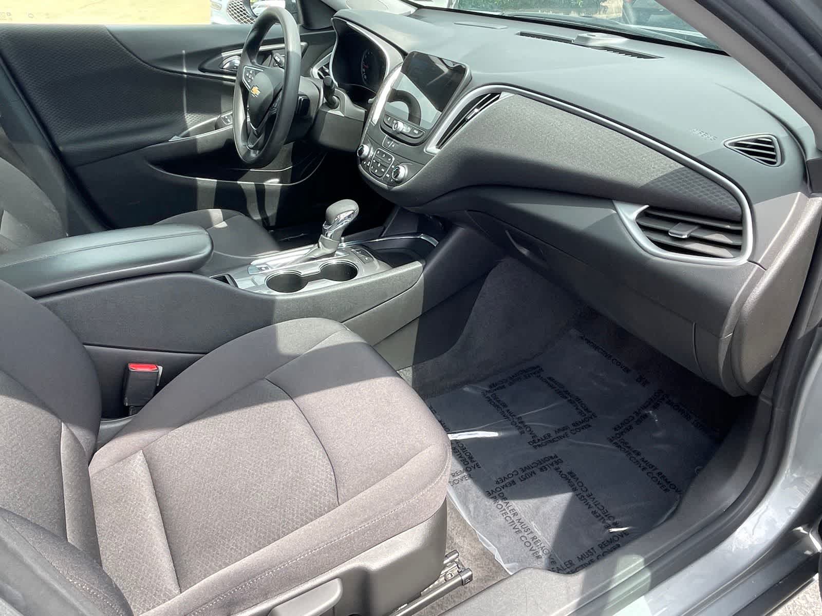 Thumbnail: 2024 Chevrolet Malibu - 25