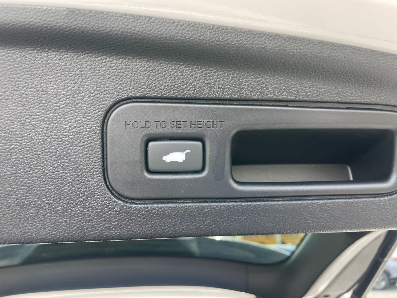 Thumbnail: 2025 Acura MDX - 23