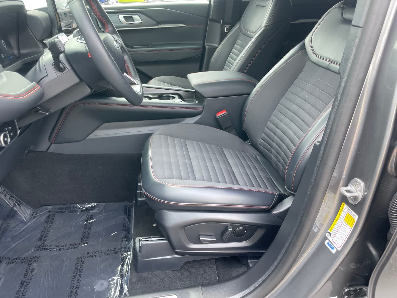 Thumbnail: 2025 Ford Explorer - 9