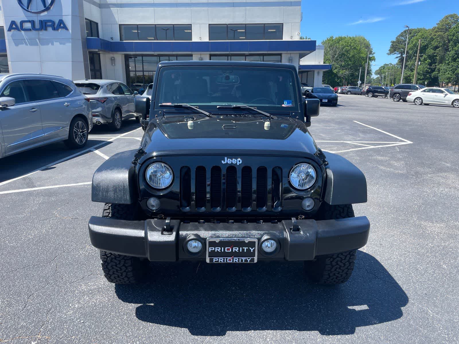 Thumbnail: 2015 Jeep Wrangler - 8