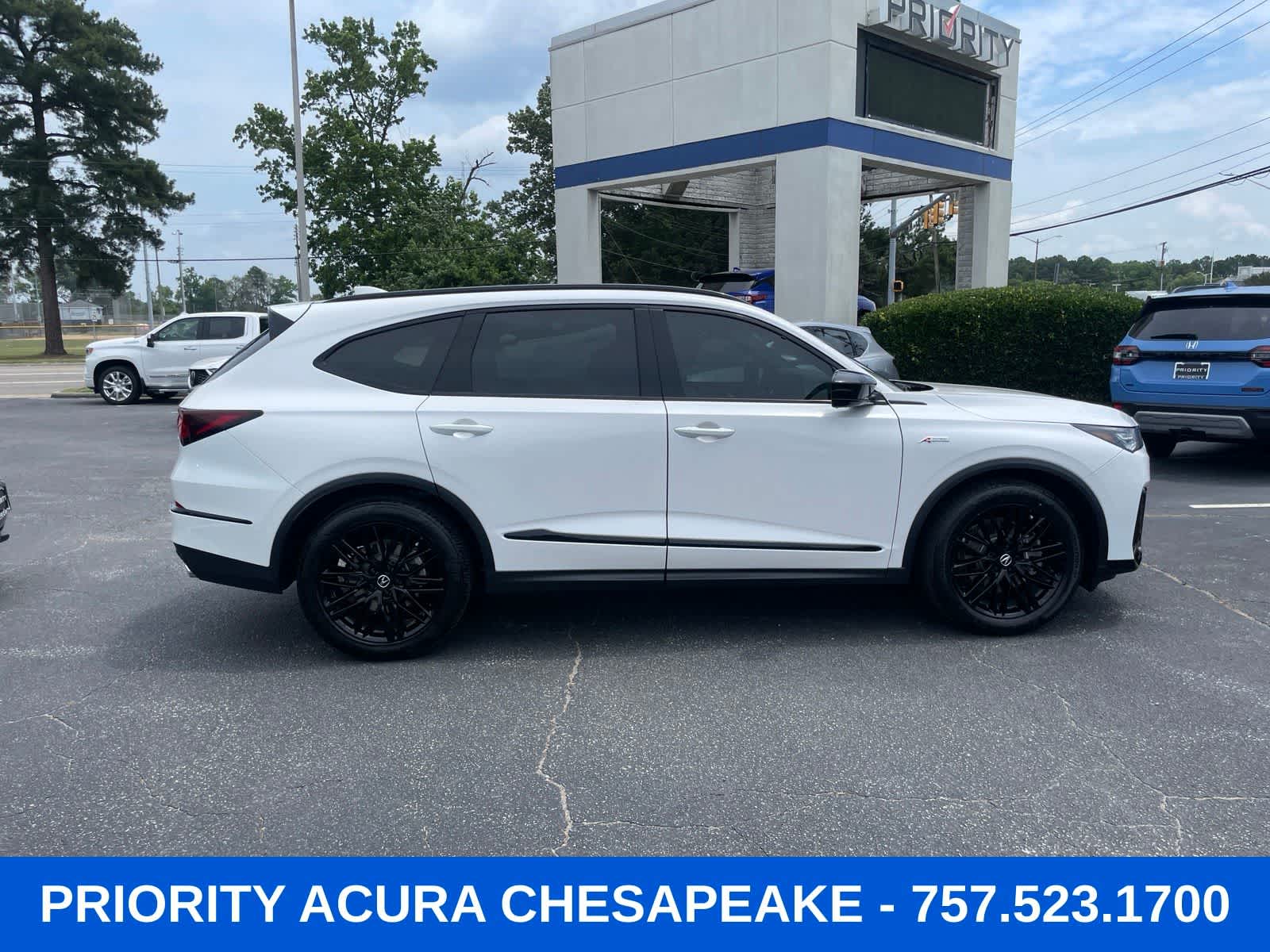 Thumbnail: 2025 Acura MDX - 5
