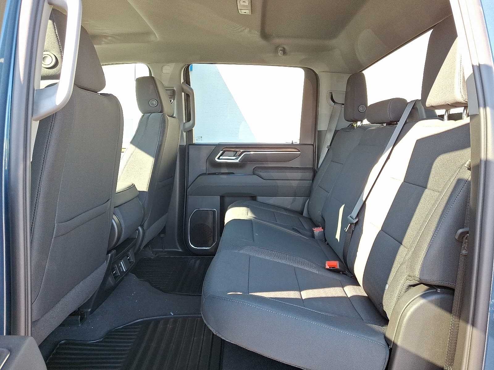 Thumbnail: 2026 Chevrolet Silverado 2500 - 8