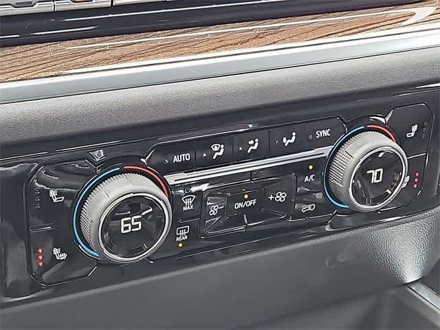 2025 Chevrolet Silverado 1500  13