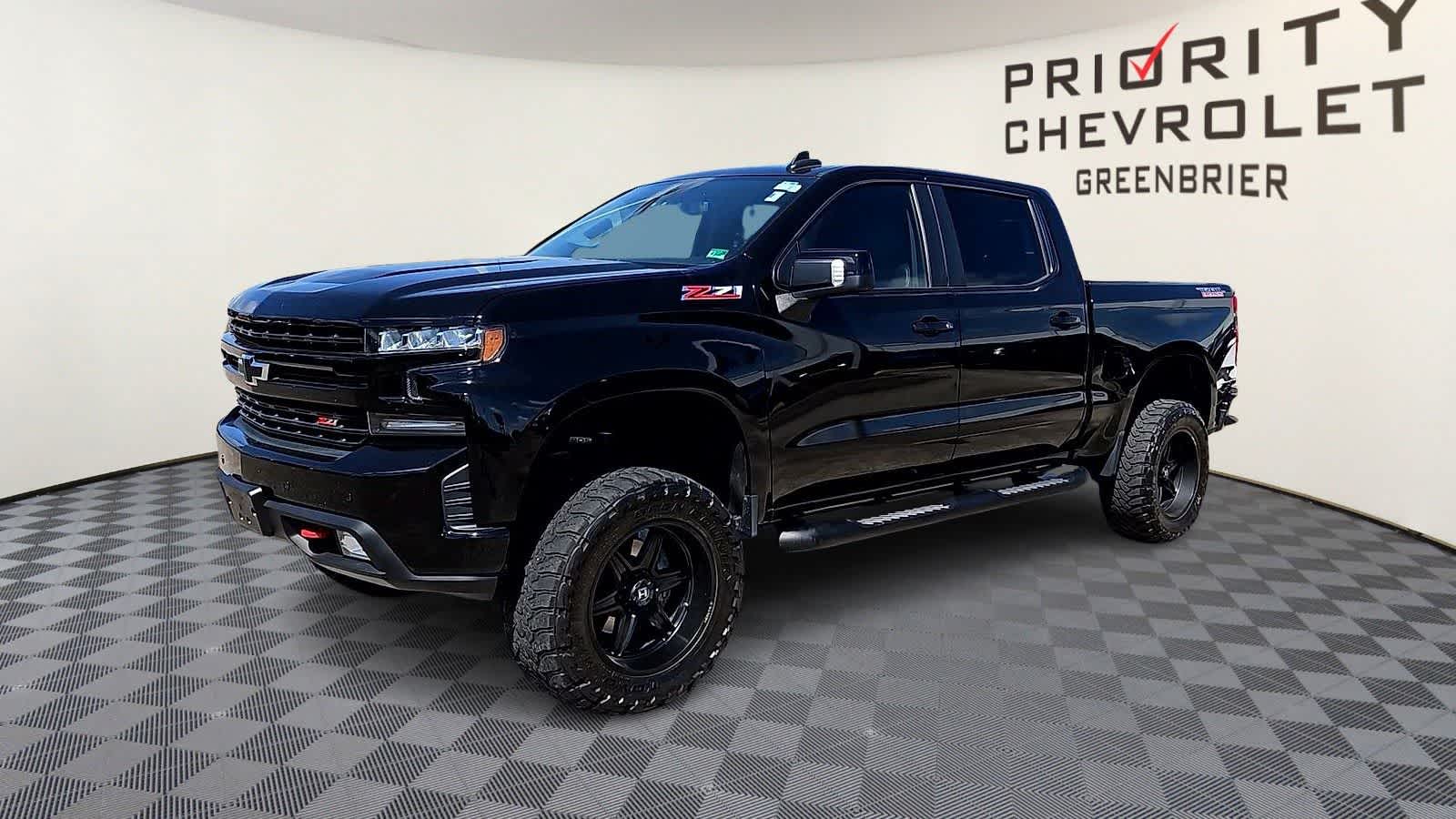 Thumbnail: 2020 Chevrolet Silverado 1500 - 4