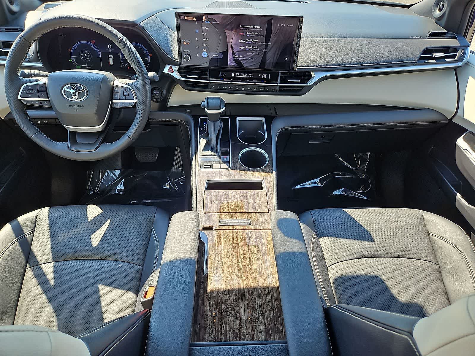 Thumbnail: 2025 Toyota Sienna - 11