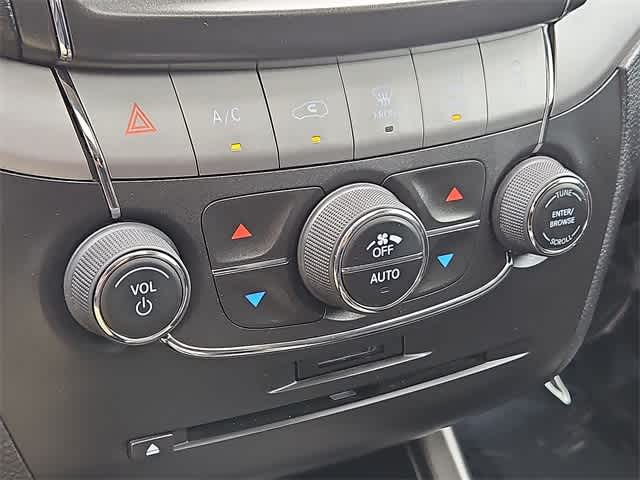 Thumbnail: 2020 Dodge Journey - 23
