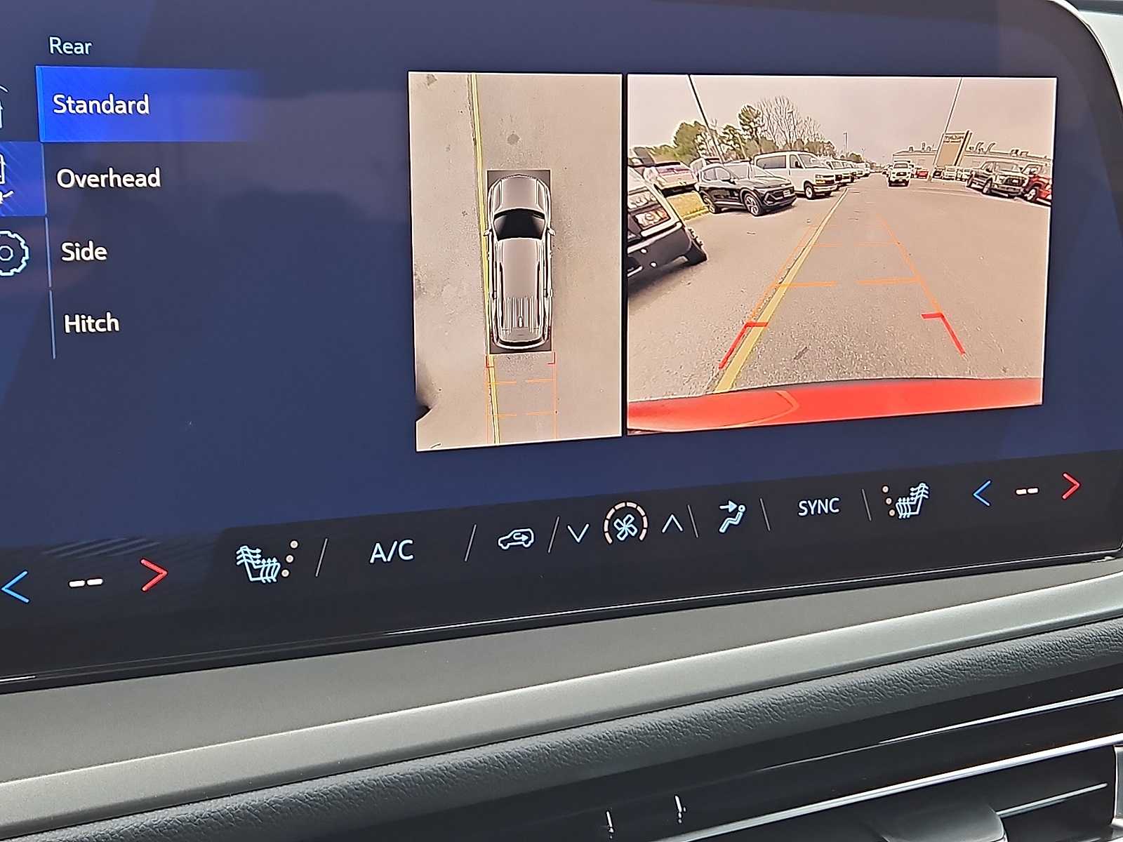 Thumbnail: 2026 Chevrolet Traverse - 16