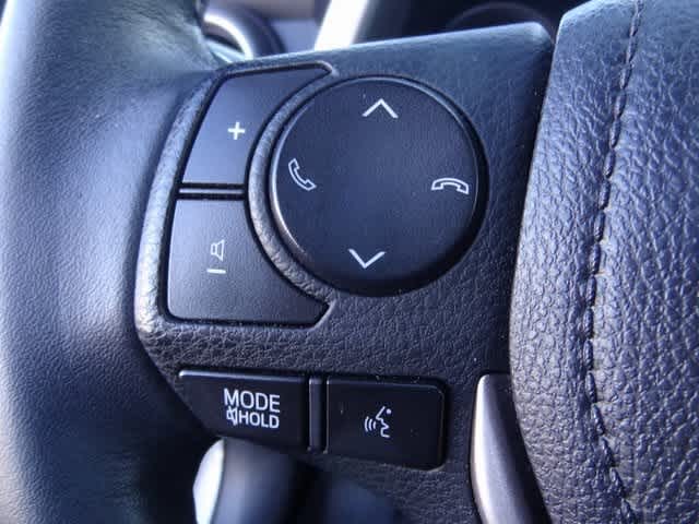 Thumbnail: 2017 Toyota RAV4 - 19