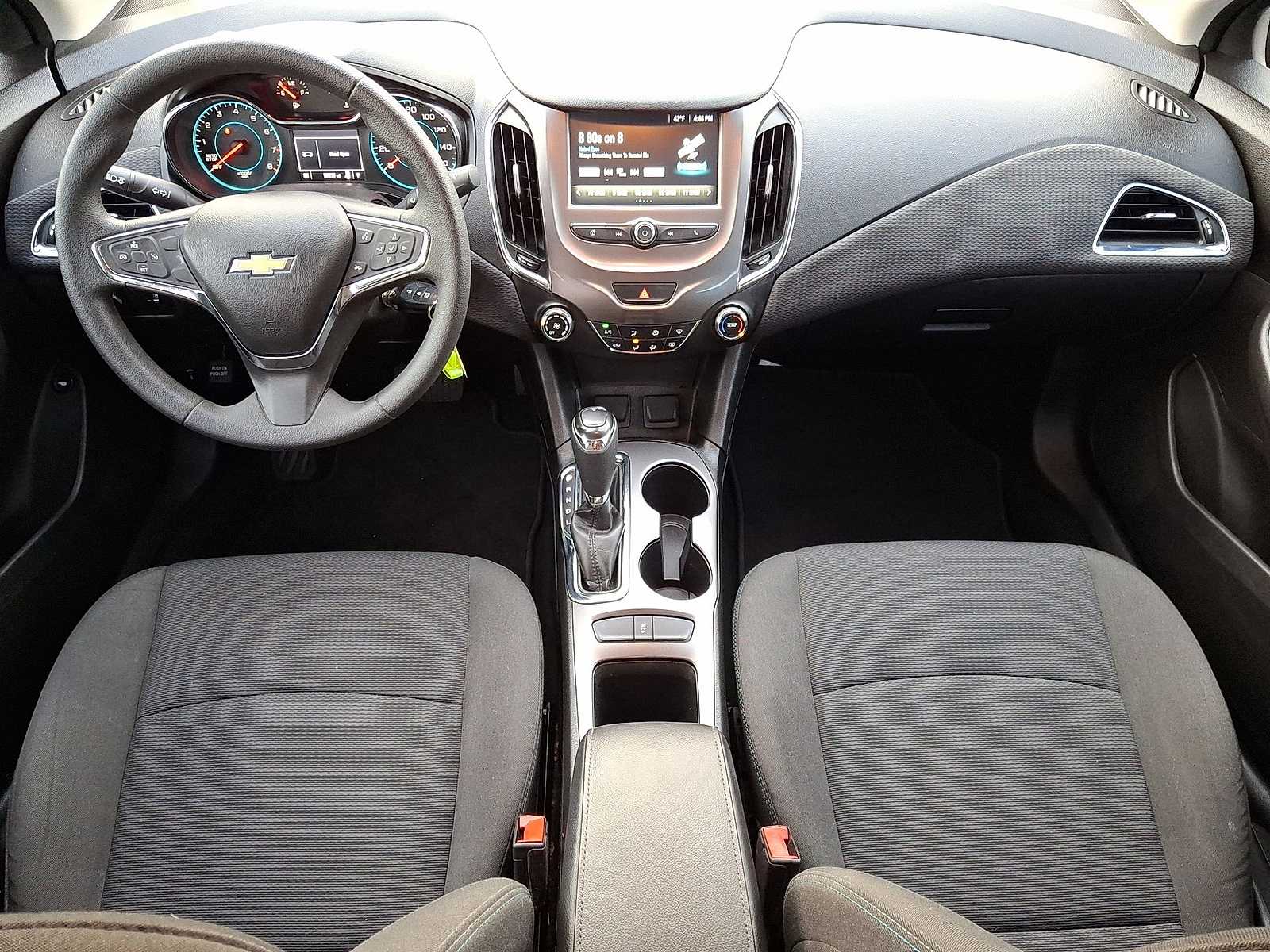 Thumbnail: 2017 Chevrolet Cruze - 11