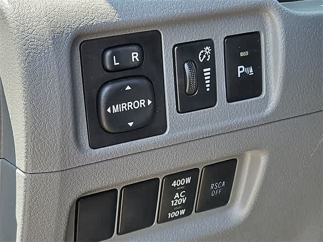 Thumbnail: 2010 Toyota 4Runner - 37