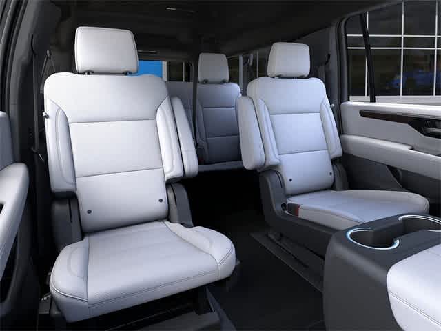 2025 Chevrolet Suburban Premier 17