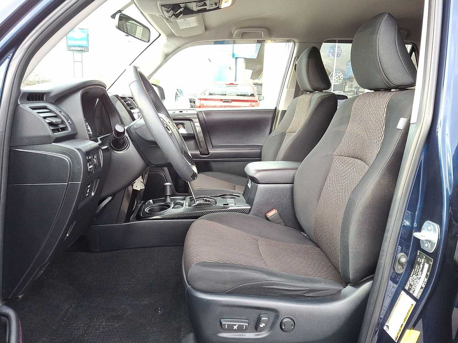 Thumbnail: 2019 Toyota 4Runner - 24