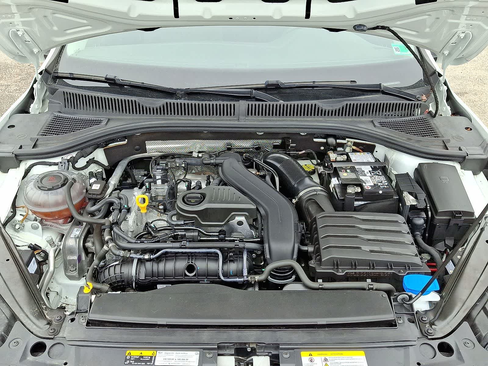 Thumbnail: 2024 Volkswagen Jetta - 32