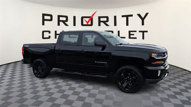 2017 Chevrolet Silverado 1500 LT 2