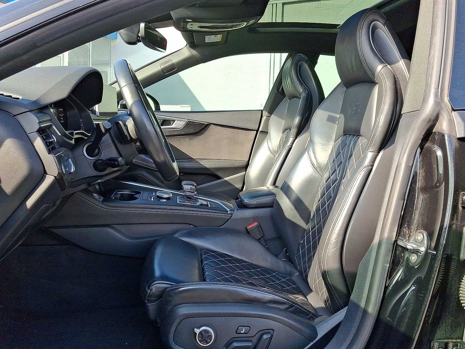 Thumbnail: 2019 Audi S5 - 26