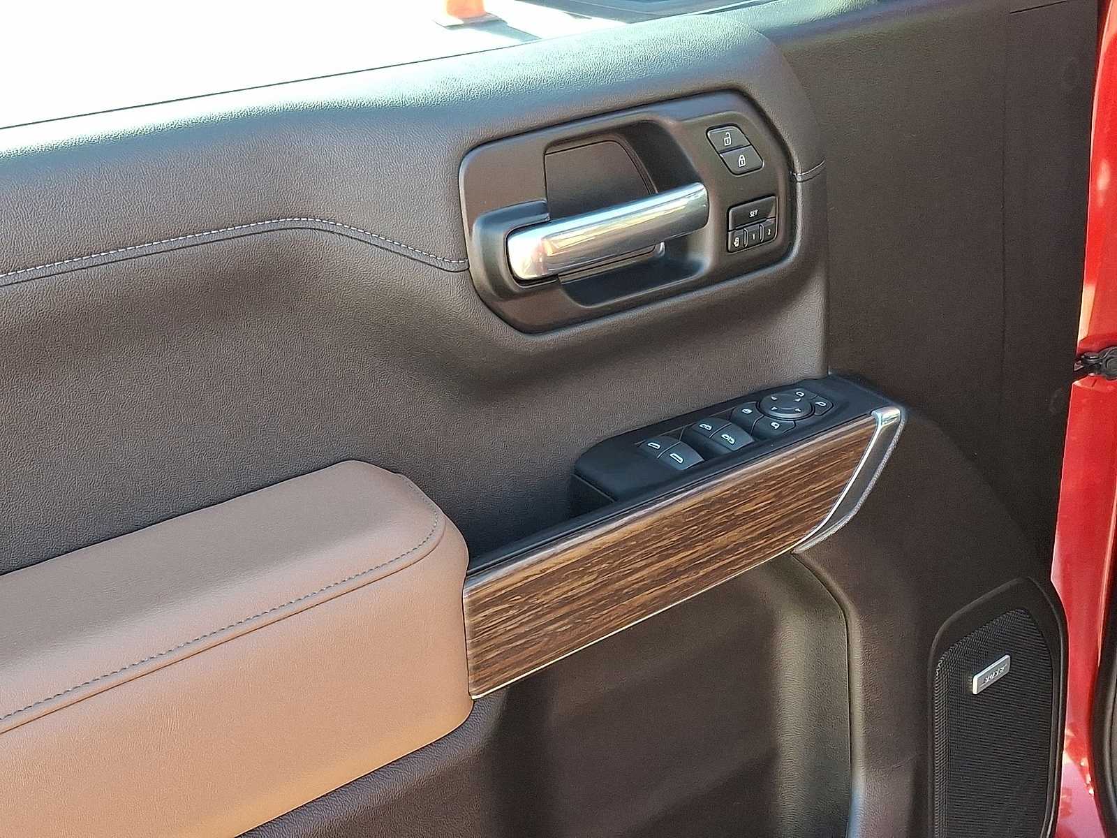 Thumbnail: 2022 Chevrolet Silverado 1500 - 29