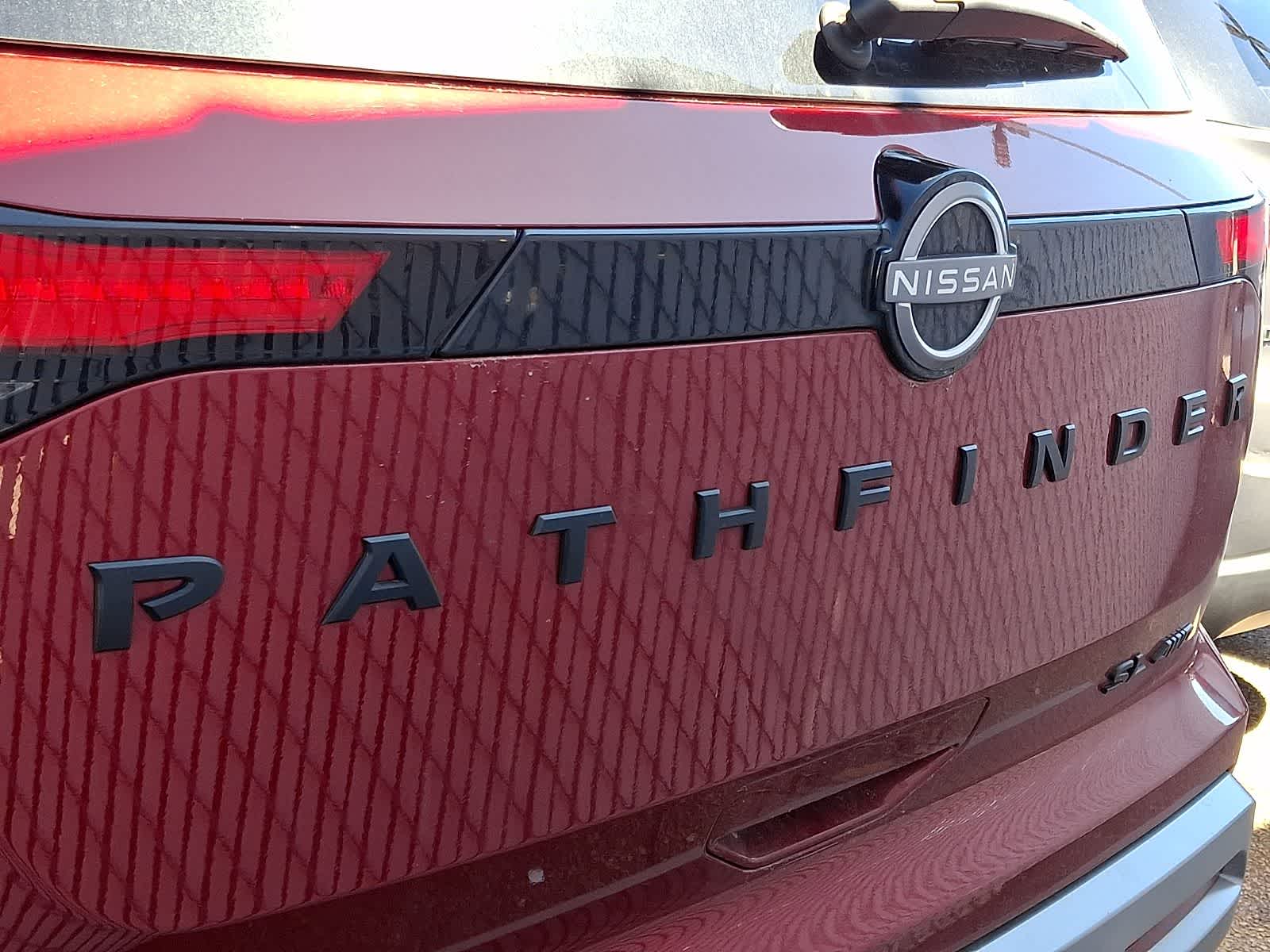 Thumbnail: 2023 Nissan Pathfinder - 4