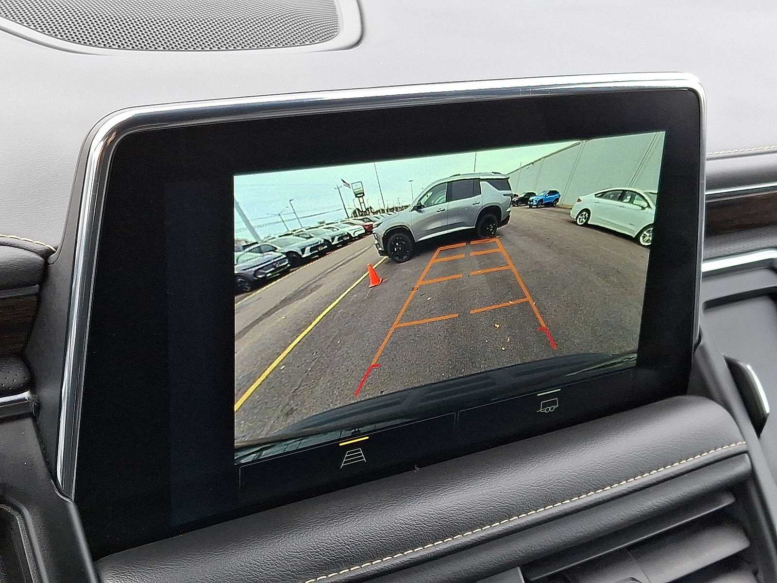 Thumbnail: 2024 Chevrolet Suburban - 20