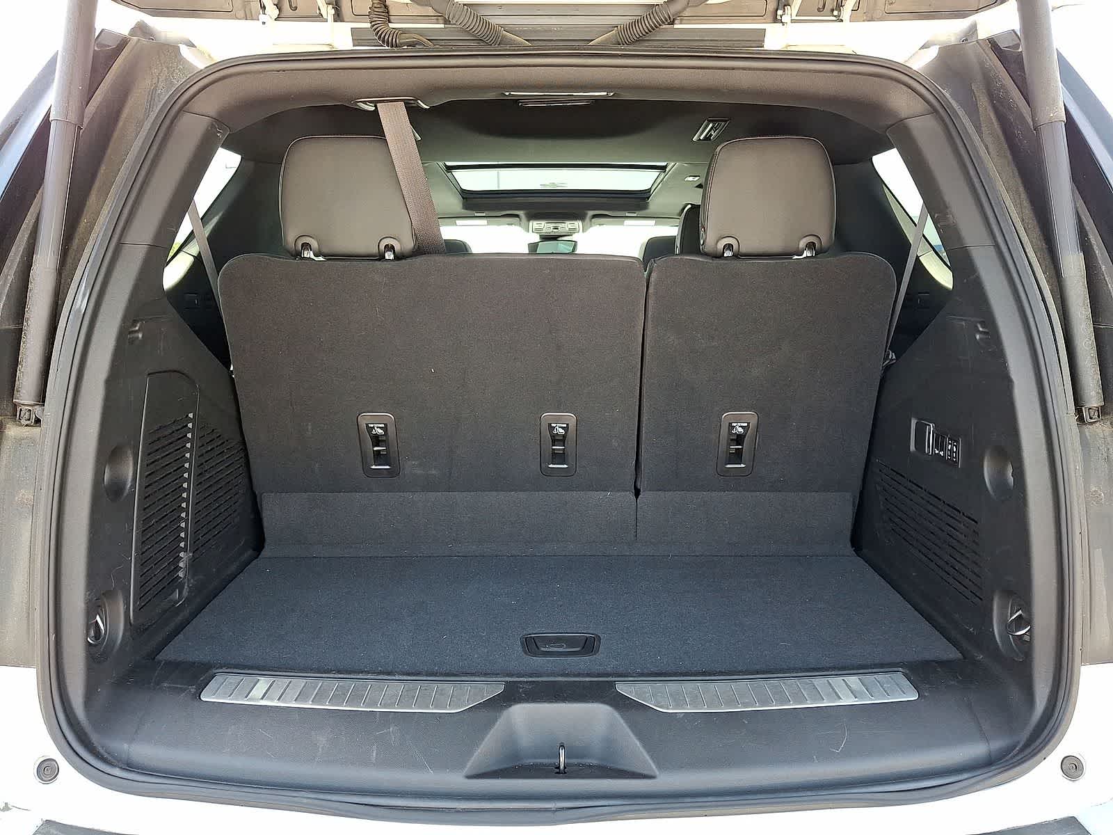 Thumbnail: 2023 Chevrolet Tahoe - 33