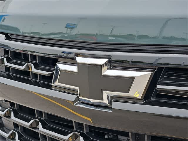 2025 Chevrolet Silverado 1500  25