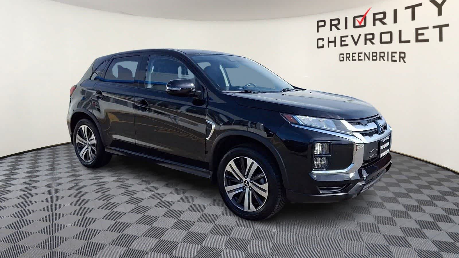 Thumbnail: 2023 Mitsubishi Outlander Sport - 2