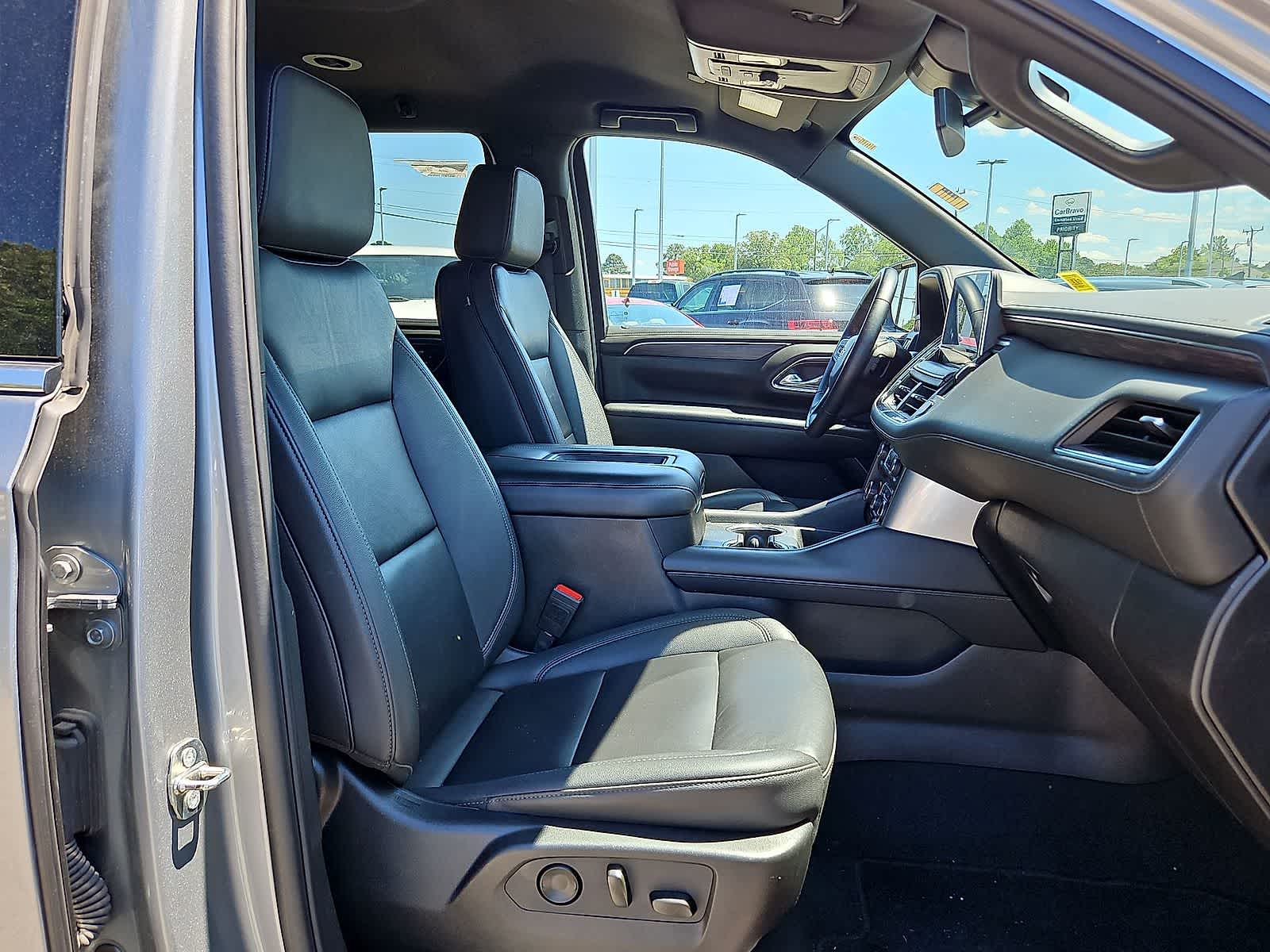 Thumbnail: 2024 Chevrolet Tahoe - 33