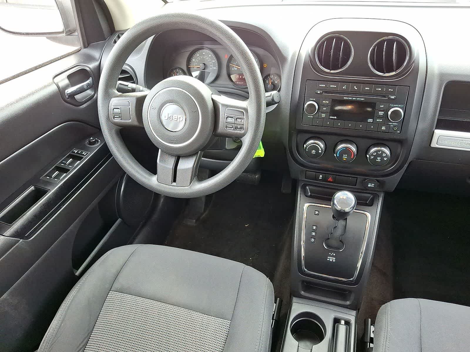 Thumbnail: 2016 Jeep Compass - 10