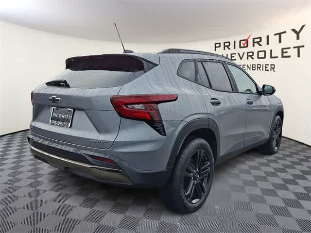 Thumbnail: 2026 Chevrolet Trax - 4