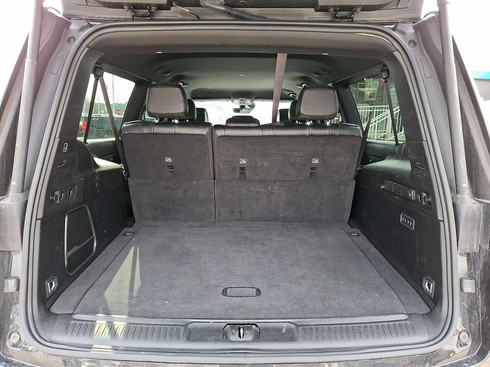 Thumbnail: 2024 Jeep Wagoneer - 30