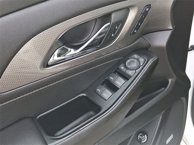 Thumbnail: 2023 Chevrolet Traverse - 30