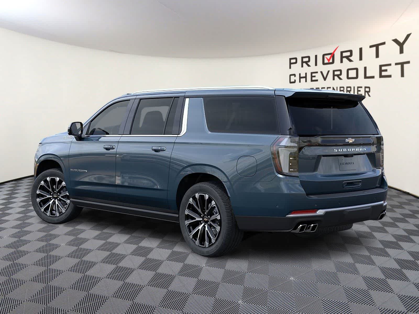 Thumbnail: 2026 Chevrolet Suburban - 3