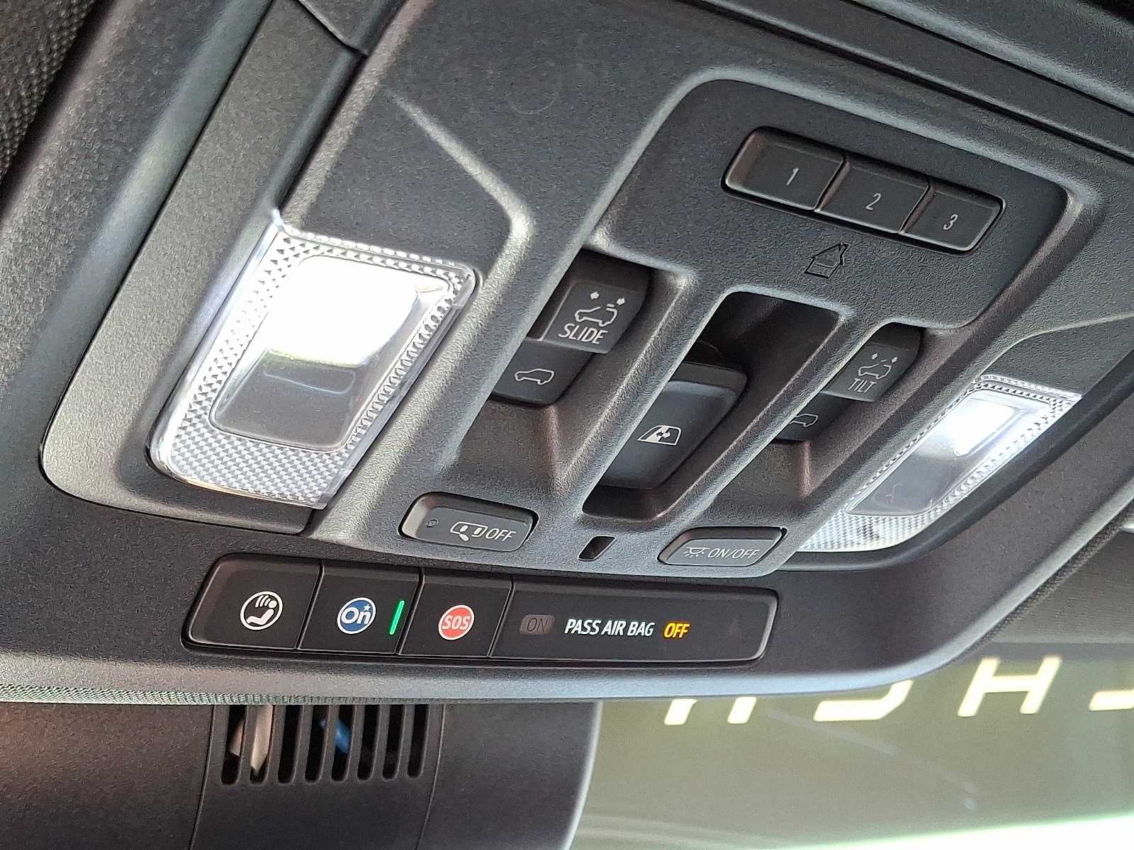 Thumbnail: 2026 Chevrolet Silverado 3500 - 22