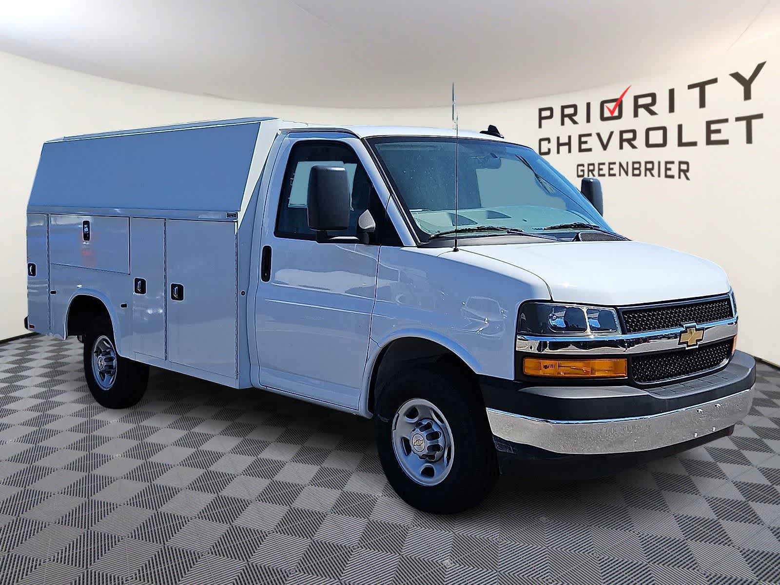 Thumbnail: 2024 Chevrolet Express - 3